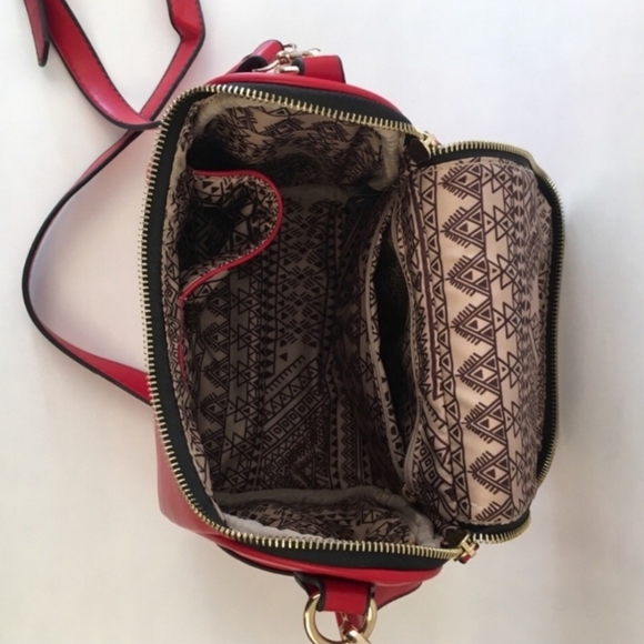 Red Faux Leather Shoulder Bag Cross Body Purse - Picture 7 of 16